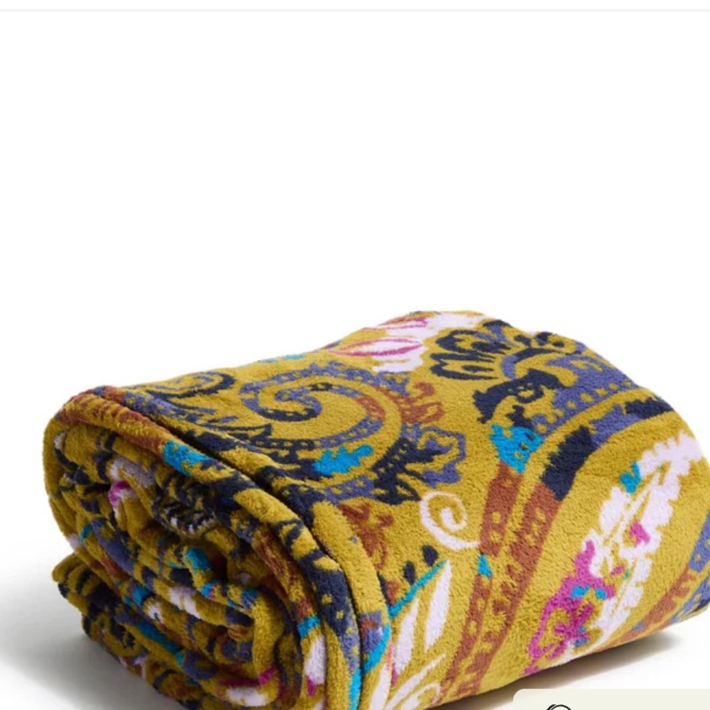 Vera Bradley oversized throw blanket - Picture 2 of 5